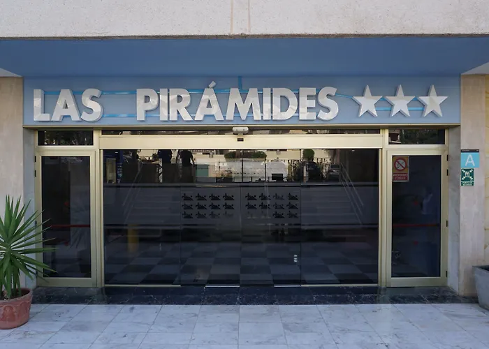 Las Piramides